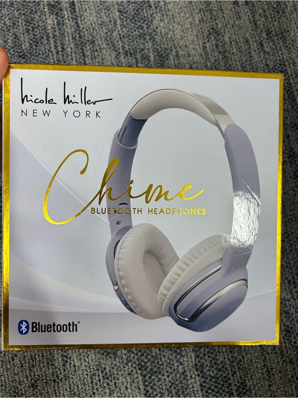 NWT Nicole Miller Light Purple and Cream Bluetooth Headphones
